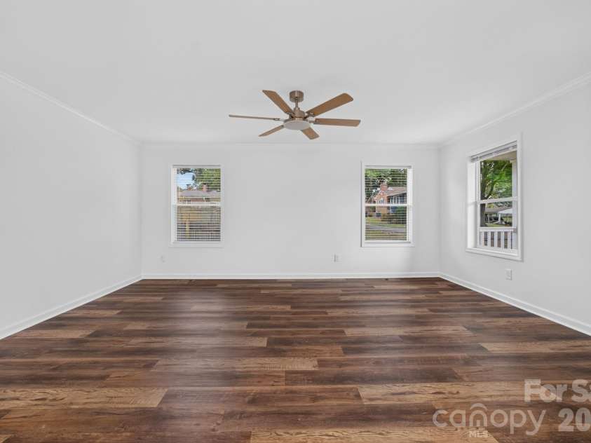 3898 Yarbrough Avenue, Winston Salem, NC 27106.  MLS# CAR4432082, YatesRealty ID 55073. 