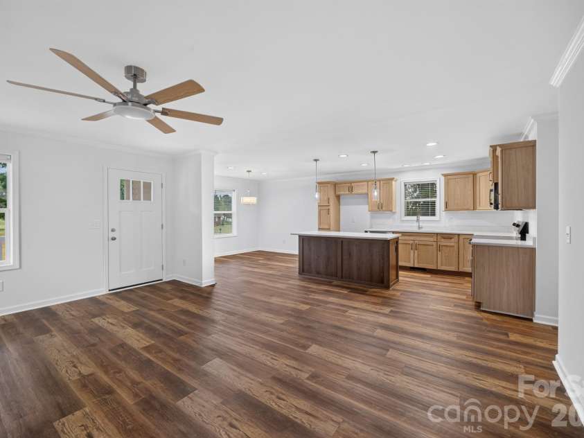 3898 Yarbrough Avenue, Winston Salem, NC 27106.  MLS# CAR4432082, YatesRealty ID 55073. 