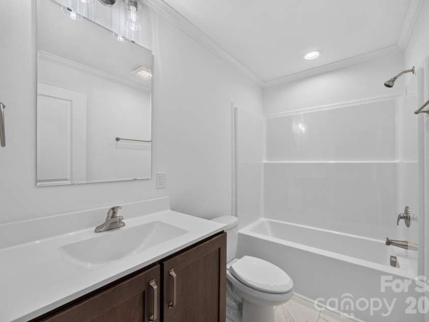 3898 Yarbrough Avenue, Winston Salem, NC 27106.  MLS# CAR4432082, YatesRealty ID 55073. 