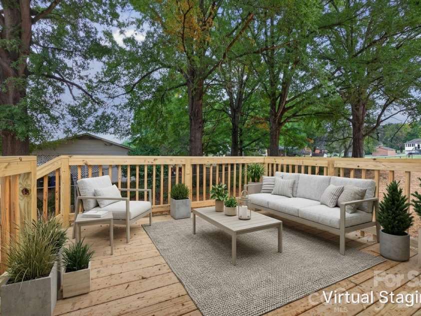 3898 Yarbrough Avenue, Winston Salem, NC 27106.  MLS# CAR4432082, YatesRealty ID 55073. Virtually Staged