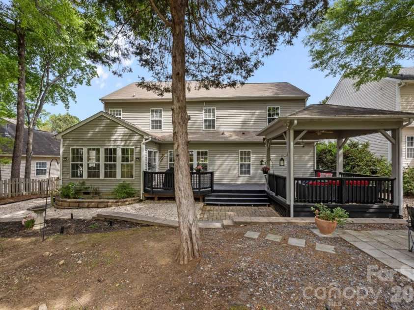 1317 Shimmer Light Circle, Rock Hill, SC 29732.  MLS# CAR4431904, YatesRealty ID 55079. 