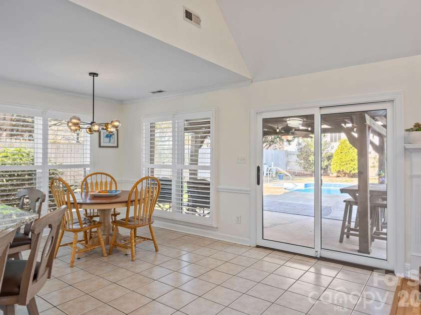 646 Franklin Grove Drive, Mooresville, NC 28115.  MLS# CAR4355154, YatesRealty ID 5508. 