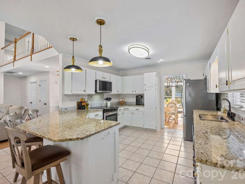 646 Franklin Grove Drive, Mooresville, NC 28115.  MLS# CAR4355154, YatesRealty ID 5508. 