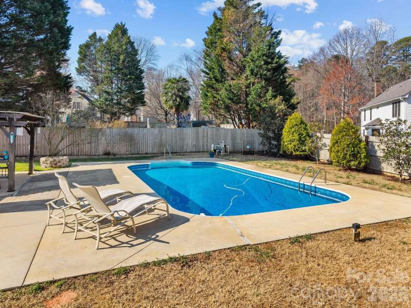 646 Franklin Grove Drive, Mooresville, NC 28115.  MLS# CAR4355154, YatesRealty ID 5508. 