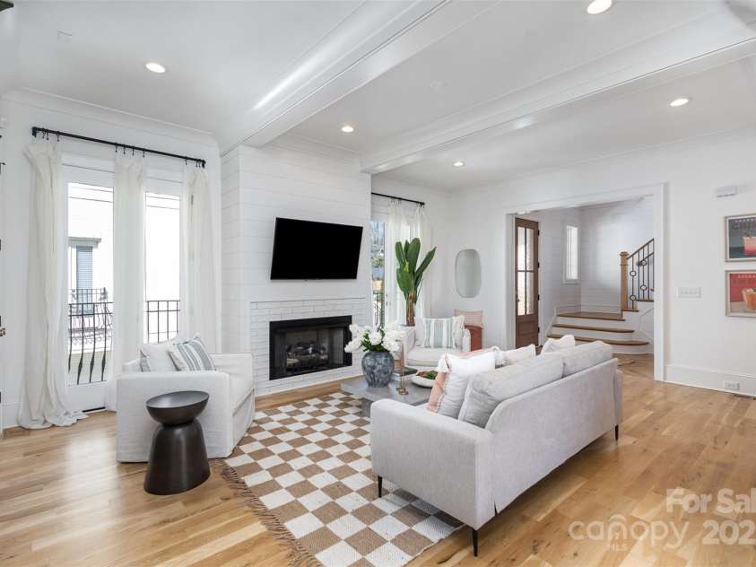 728 Brookside Avenue, Charlotte, NC 28203.  MLS# CAR4244332, YatesRealty ID 5508. 