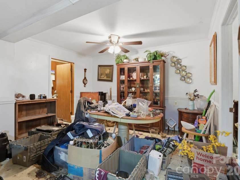 255 Dusty Lane, Marshall, NC 28753.  MLS# CAR4432122, YatesRealty ID 55085. 