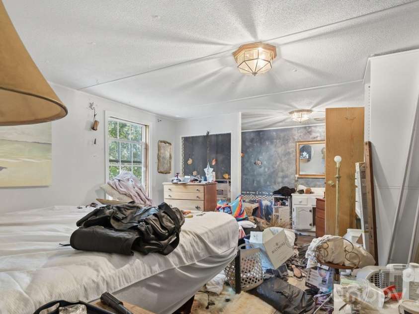 255 Dusty Lane, Marshall, NC 28753.  MLS# CAR4432122, YatesRealty ID 55085. 