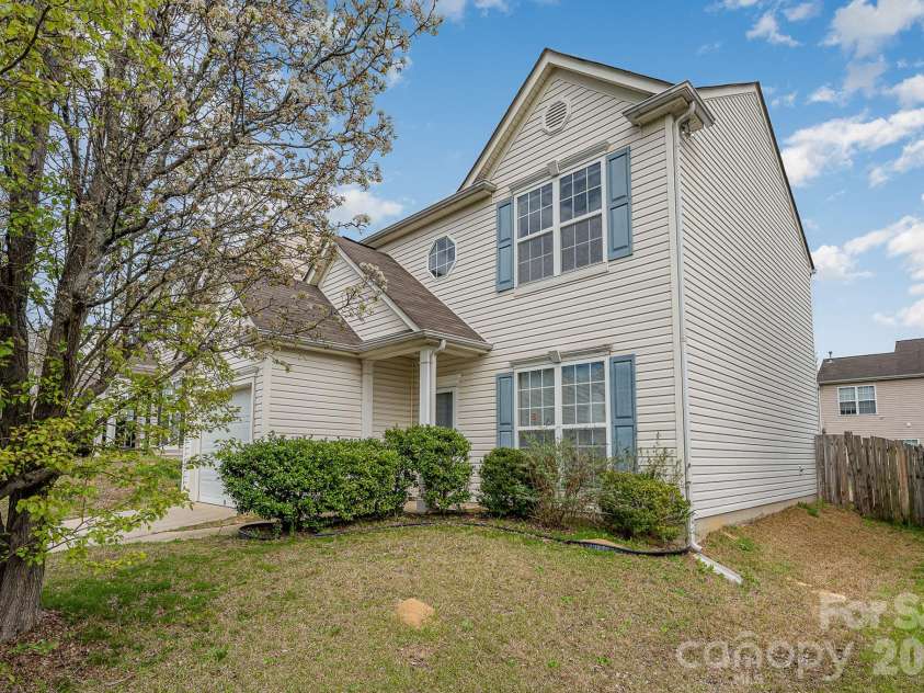 1231 Joannas Court, Charlotte, NC 28214.  MLS# CAR4431861, YatesRealty ID 55089. 