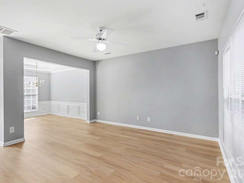 1231 Joannas Court, Charlotte, NC 28214.  MLS# CAR4431861, YatesRealty ID 55089. 
