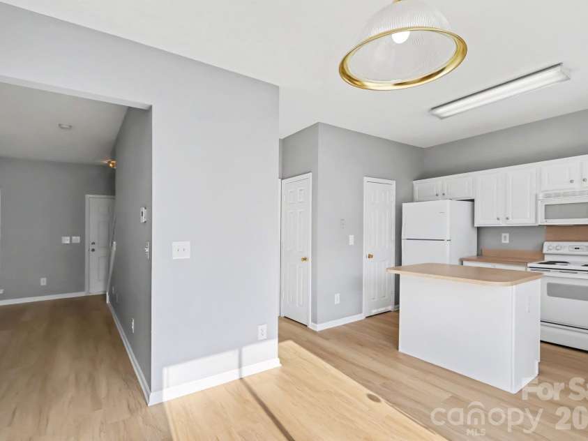 1231 Joannas Court, Charlotte, NC 28214.  MLS# CAR4431861, YatesRealty ID 55089. 