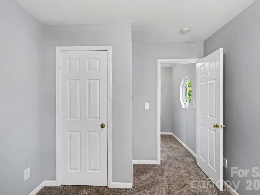 1231 Joannas Court, Charlotte, NC 28214.  MLS# CAR4431861, YatesRealty ID 55089. 