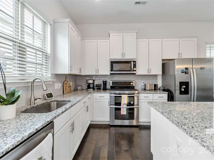 1129 Doveridge Street, Charlotte, NC 28273.  MLS# CAR4234394, YatesRealty ID 5509. 