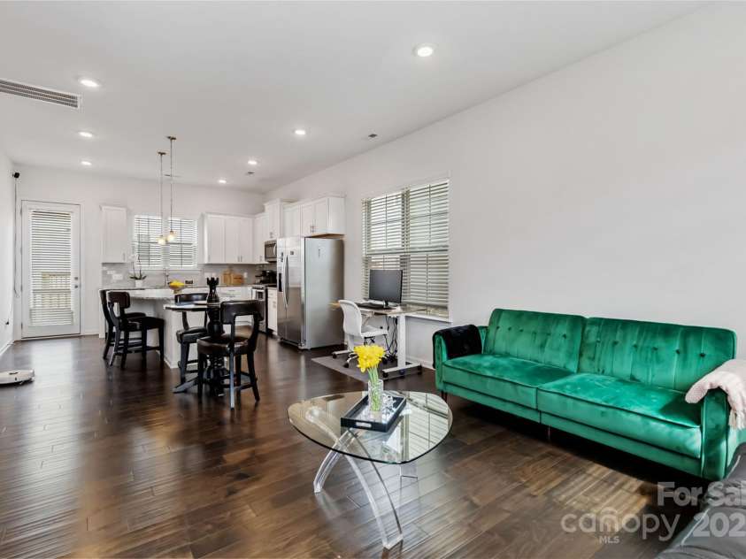 1129 Doveridge Street, Charlotte, NC 28273.  MLS# CAR4234394, YatesRealty ID 5509. 