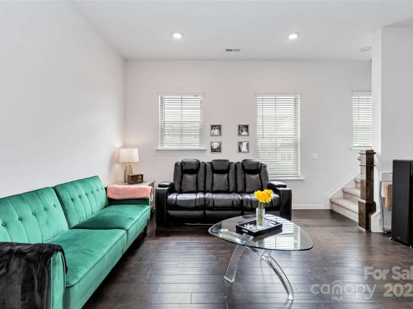 1129 Doveridge Street, Charlotte, NC 28273.  MLS# CAR4234394, YatesRealty ID 5509. 