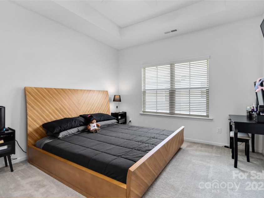 1129 Doveridge Street, Charlotte, NC 28273.  MLS# CAR4234394, YatesRealty ID 5509. 