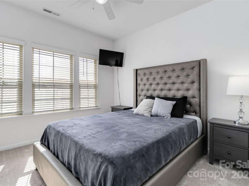 1129 Doveridge Street, Charlotte, NC 28273.  MLS# CAR4234394, YatesRealty ID 5509. 