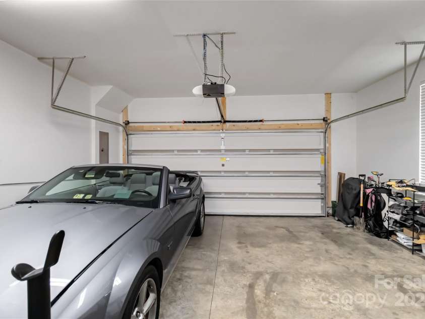 1129 Doveridge Street, Charlotte, NC 28273.  MLS# CAR4234394, YatesRealty ID 5509. 