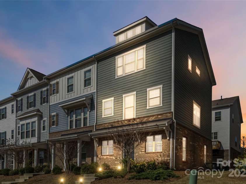 1129 Doveridge Street, Charlotte, NC 28273.  MLS# CAR4234394, YatesRealty ID 5509. 