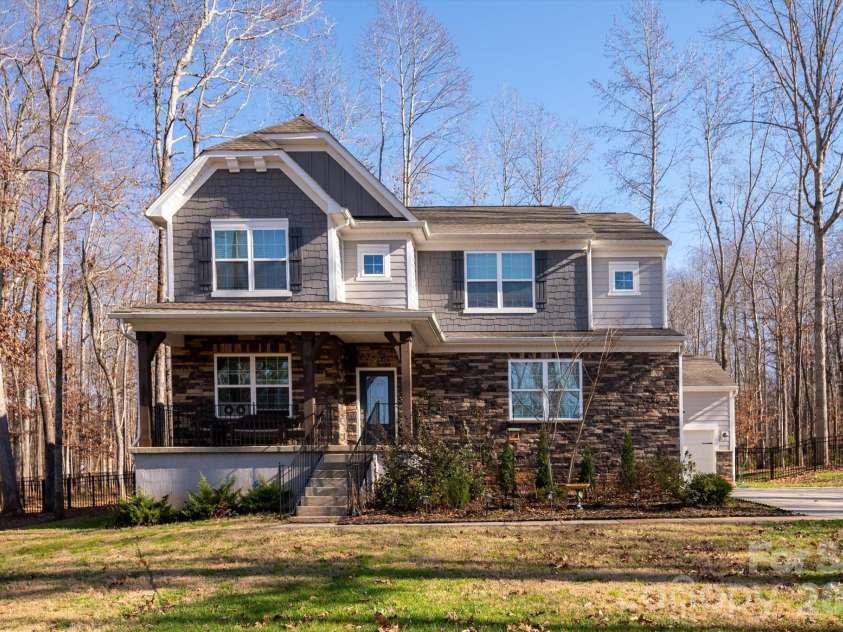 13017 Cinnamon Fern Lane, Mint Hill, NC 28227.  MLS# CAR4330864, YatesRealty ID 5509. 