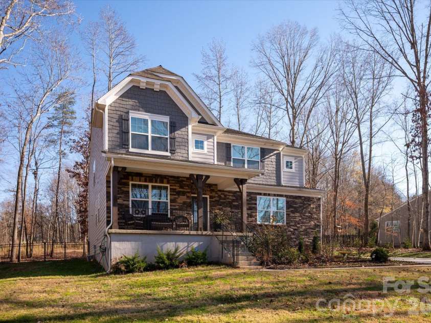 13017 Cinnamon Fern Lane, Mint Hill, NC 28227.  MLS# CAR4330864, YatesRealty ID 5509. 