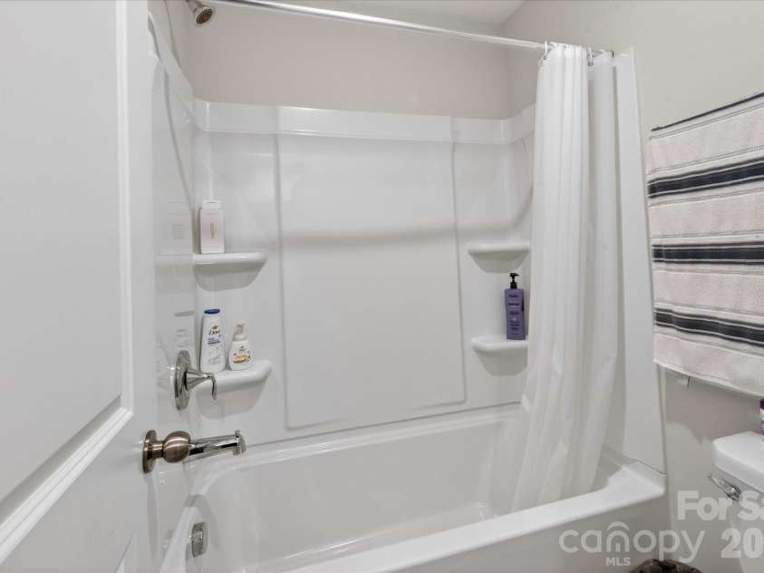 13017 Cinnamon Fern Lane, Mint Hill, NC 28227.  MLS# CAR4330864, YatesRealty ID 5509. 
