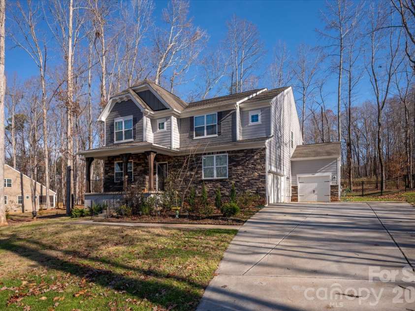 13017 Cinnamon Fern Lane, Mint Hill, NC 28227.  MLS# CAR4330864, YatesRealty ID 5509. 