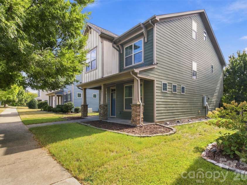 1251 Badger Court, Charlotte, NC 28206.  MLS# CAR4432140, YatesRealty ID 55092. 