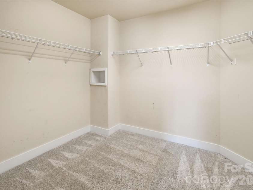 1251 Badger Court, Charlotte, NC 28206.  MLS# CAR4432140, YatesRealty ID 55092. 