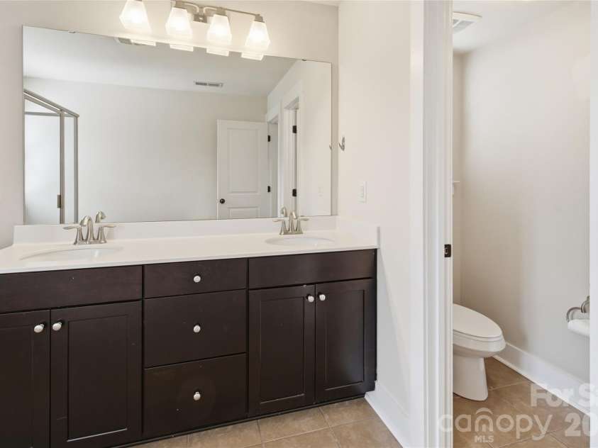 1251 Badger Court, Charlotte, NC 28206.  MLS# CAR4432140, YatesRealty ID 55092. 