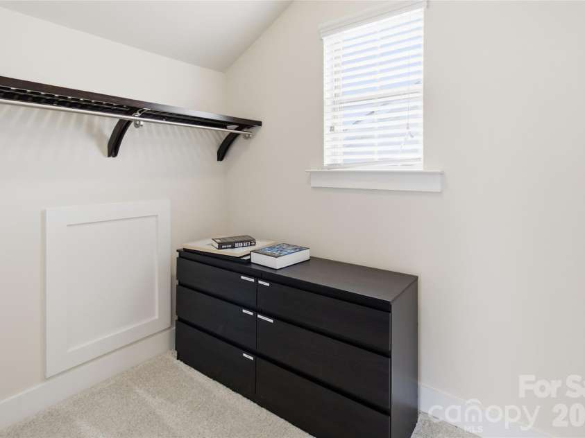 1251 Badger Court, Charlotte, NC 28206.  MLS# CAR4432140, YatesRealty ID 55092. 