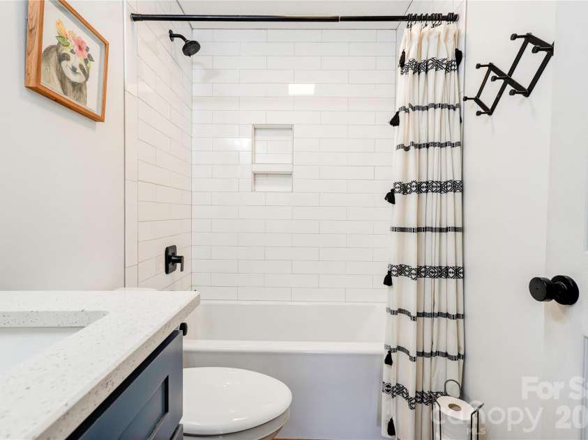 129 Church View Drive, Lawndale, NC 28090.  MLS# CAR4431731, YatesRealty ID 55093. Bathroom 2