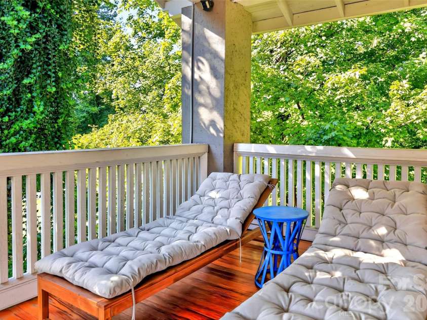 26 Hillside Drive, Marion, NC 28752.  MLS# CAR4430490, YatesRealty ID 55094. 