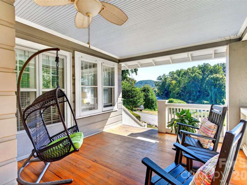 26 Hillside Drive, Marion, NC 28752.  MLS# CAR4430490, YatesRealty ID 55094. 