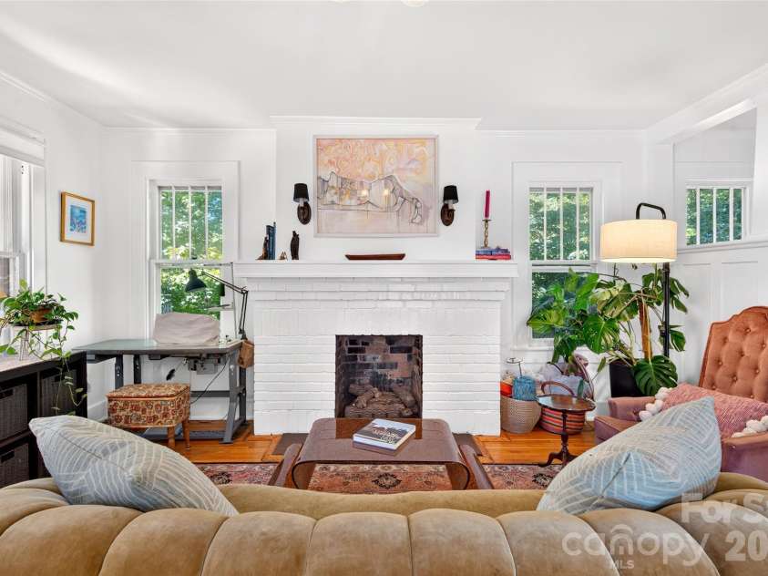 26 Hillside Drive, Marion, NC 28752.  MLS# CAR4430490, YatesRealty ID 55094. 