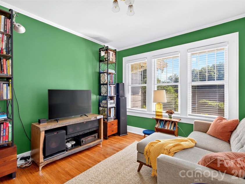 26 Hillside Drive, Marion, NC 28752.  MLS# CAR4430490, YatesRealty ID 55094. 