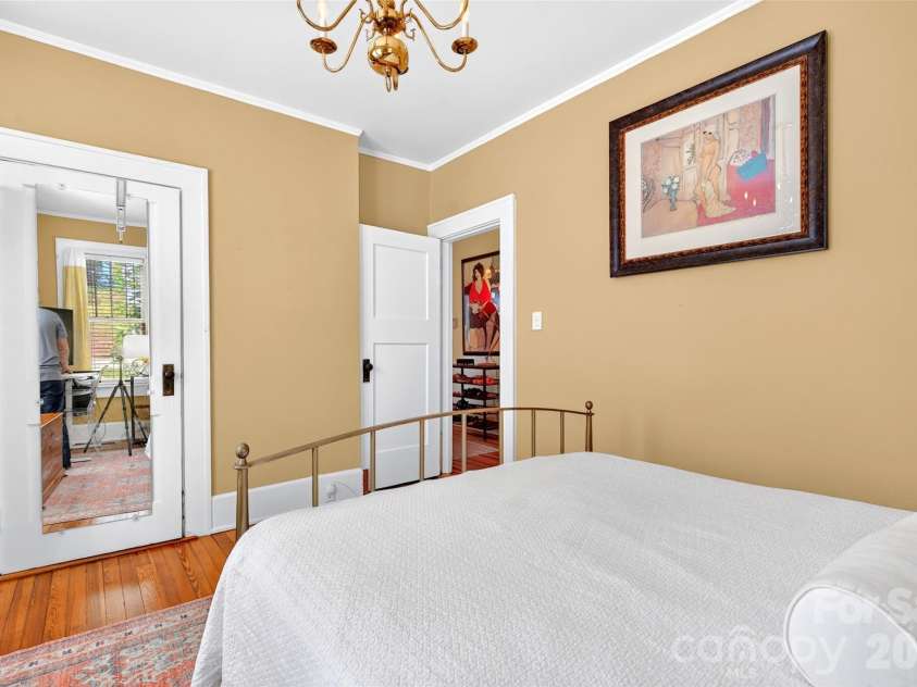 26 Hillside Drive, Marion, NC 28752.  MLS# CAR4430490, YatesRealty ID 55094. 