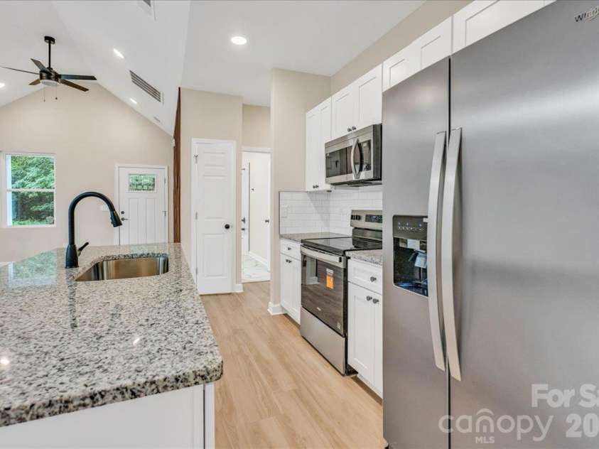 807 Cedar Street, East Spencer, NC 28039.  MLS# CAR4431367, YatesRealty ID 55096. Stainless Steele appliances