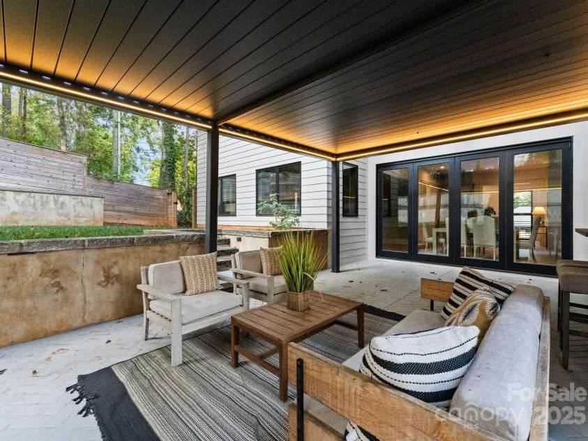 3416 Windsor Drive, Charlotte, NC 28209.  MLS# CAR4307597, YatesRealty ID 551. 