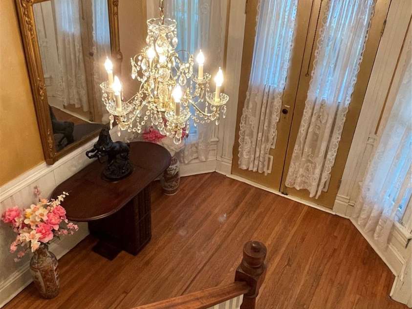 801 3rd Street, Spencer, NC 28159.  MLS# CAR4238622, YatesRealty ID 5510. Dramatic Foyer