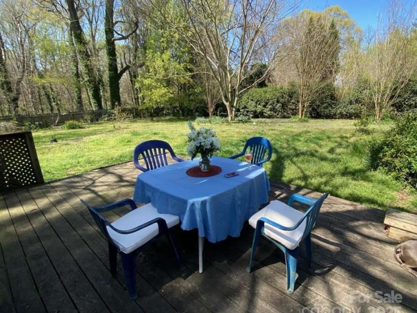 801 3rd Street, Spencer, NC 28159.  MLS# CAR4238622, YatesRealty ID 5510. Pleasant setting for outdoor dining, BBQ or garden party.