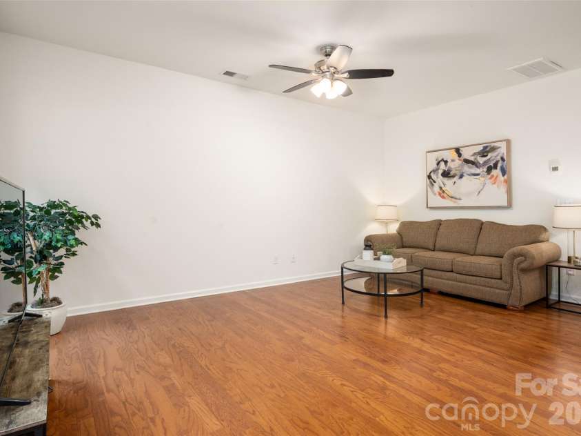 13611 Browhill Lane, Charlotte, NC 28278.  MLS# CAR4431970, YatesRealty ID 55100. 