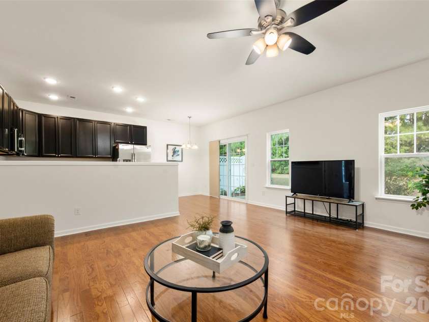 13611 Browhill Lane, Charlotte, NC 28278.  MLS# CAR4431970, YatesRealty ID 55100. 