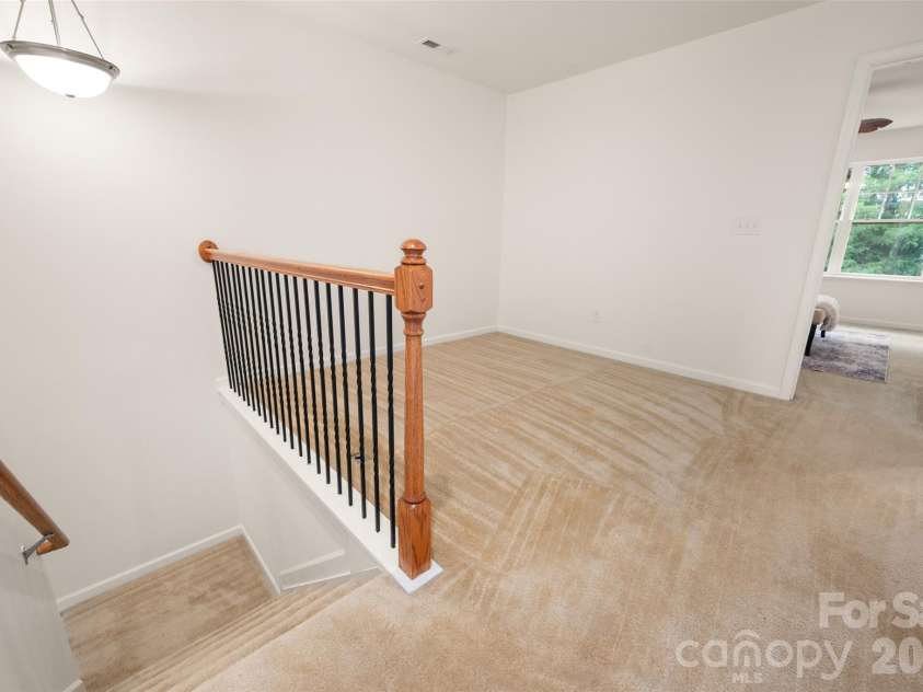 13611 Browhill Lane, Charlotte, NC 28278.  MLS# CAR4431970, YatesRealty ID 55100. 