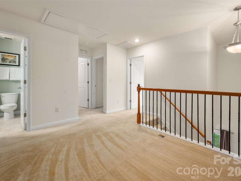 13611 Browhill Lane, Charlotte, NC 28278.  MLS# CAR4431970, YatesRealty ID 55100. 