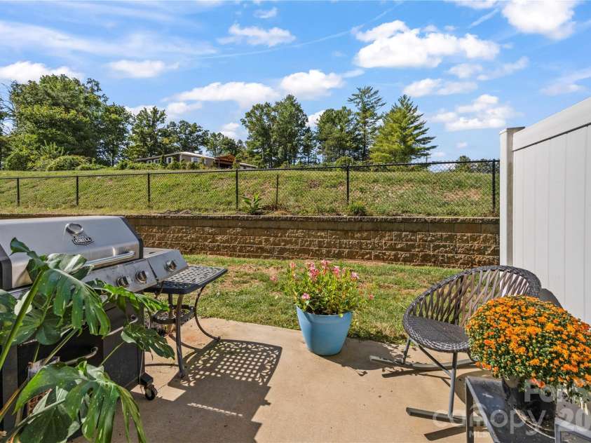 31 Benedict Lane, Weaverville, NC 28787.  MLS# CAR4431212, YatesRealty ID 55101. 