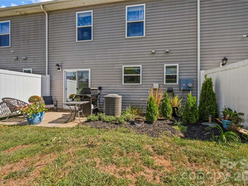 31 Benedict Lane, Weaverville, NC 28787.  MLS# CAR4431212, YatesRealty ID 55101. 
