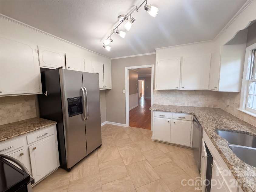 3309 Gardner Park Drive, Gastonia, NC 28054.  MLS# CAR4432163, YatesRealty ID 55102. 
