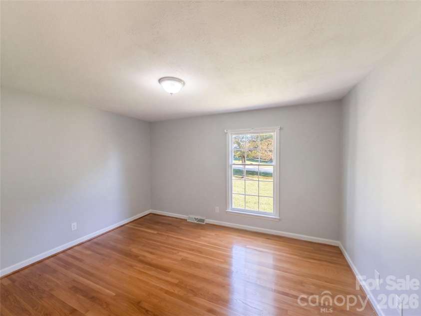 3309 Gardner Park Drive, Gastonia, NC 28054.  MLS# CAR4432163, YatesRealty ID 55102. 