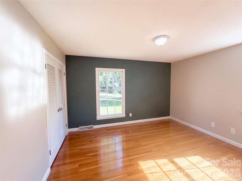 3309 Gardner Park Drive, Gastonia, NC 28054.  MLS# CAR4432163, YatesRealty ID 55102. 