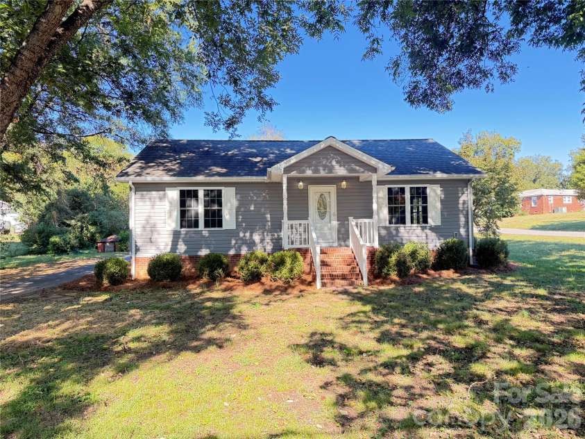 52 Roberta Road, Concord, NC 28027.  MLS# CAR4432169, YatesRealty ID 55103. Front